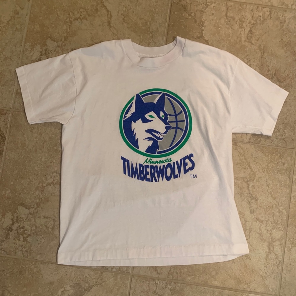 Vintage Minnesota Timberwolves T-shirt